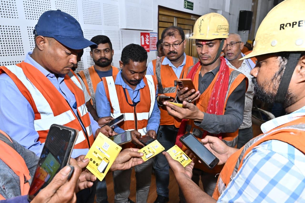 shram-laabh-empowering-contract-workers-through-digital-access
