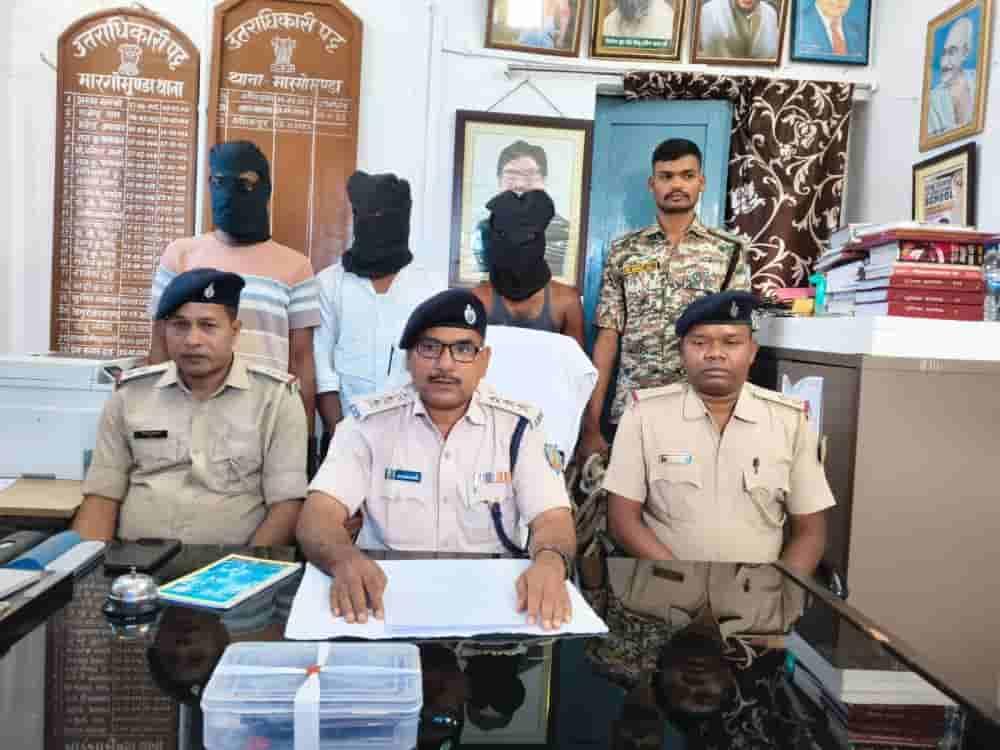 attempted-robbery-foiled-in-deoghar-as-locals-catch-one-police-arrest-two-more