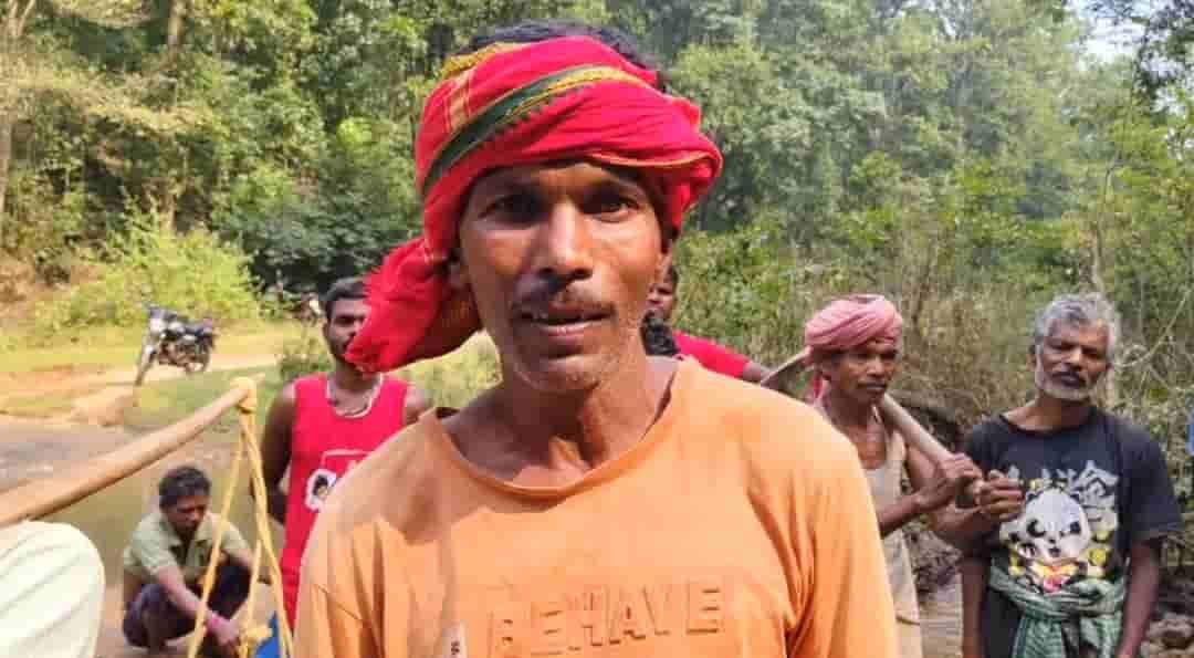 five-villages-in-gumla-threaten-to-boycott-2029-elections-over-road-bridge-demands