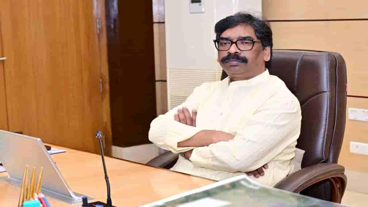 hemant-soren-leaves-for-delhi-ahead-of-india-bloc-rally-on-november-1