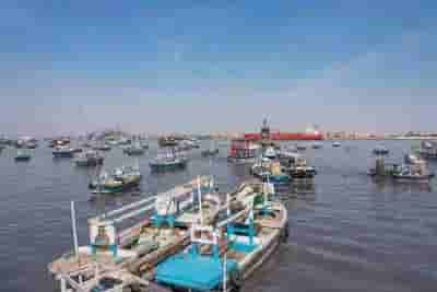 Part of Karachi port operations leased to UAE group for 50 years
