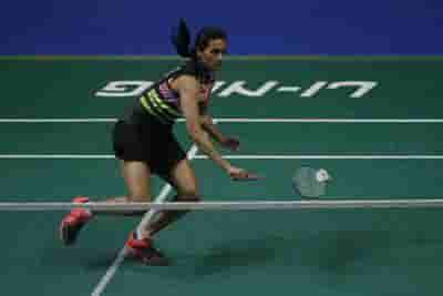 Sindhu beats Okuhara 21-14, 21-7, storms into Indonesia semis