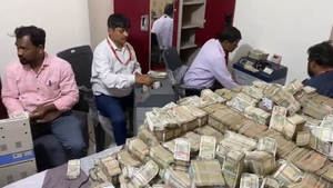 ed-seizes-over-rs-35-cr-arrests-jharkhand-minister-s-personal-secretary-servant