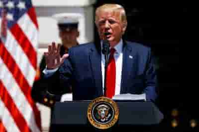 US judge blocks Trump's new asylum restrictions