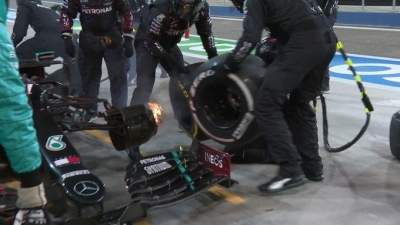 Mercedes fined for Russell tyre mix-up at Sakhir GP