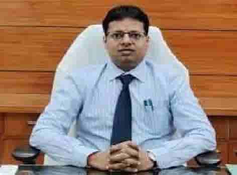 DC chairs high level review meeting over traffic chaos in capital, instructs to divide Ranchi in six zones and make short, medium and long term plans
