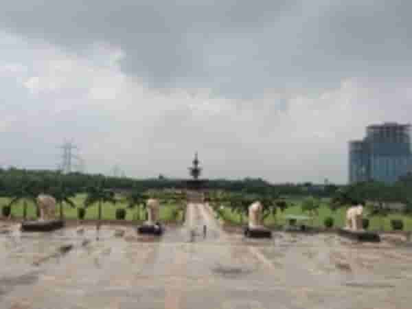 Mayawati defends memorials after SC remark