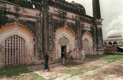 UP on alert on Babri masjid demolition anniversary
