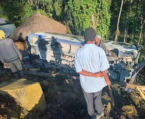 Thousands evacuated from still-active landslide in Papua New Guinea