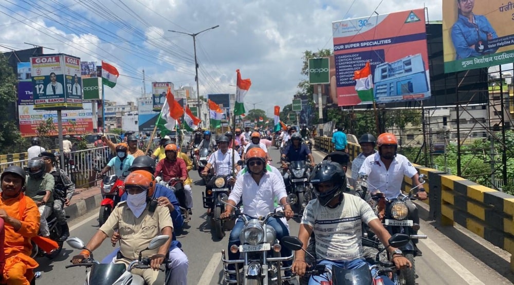 BJP stages Tiranga Yatra in capital, Babulal and others participate