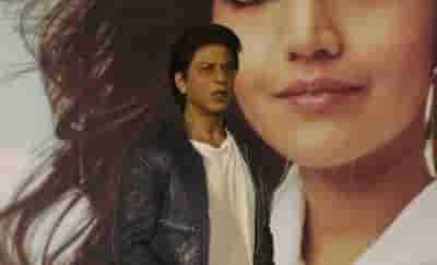 SRK thanks co-stars for making him, Aryan sound good