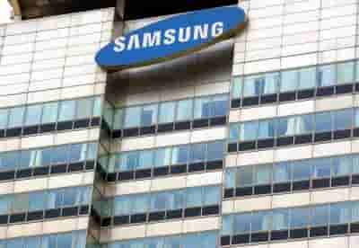 Samsung eyeing large-format mobile experience centres in India