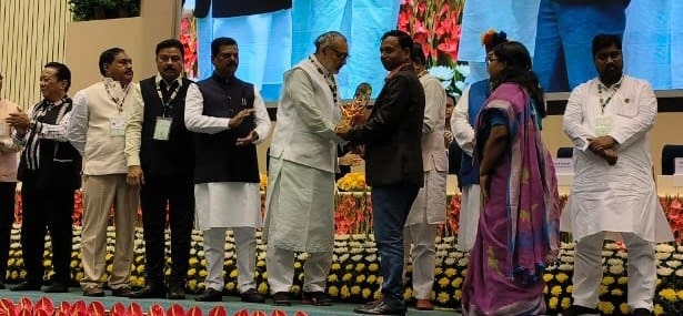 Kapilo bags Best Panchayat Award for Sustainable Development