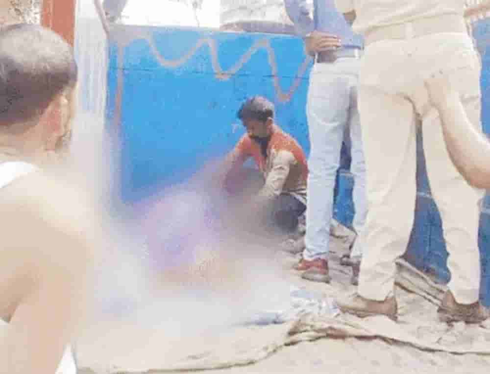 Two women died, one injured due to collapse of illegal mica mining in Giridih