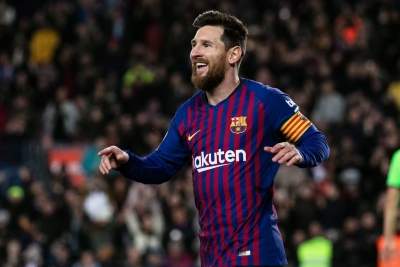 Messi unwilling to extend contract with Barca after 2021: report