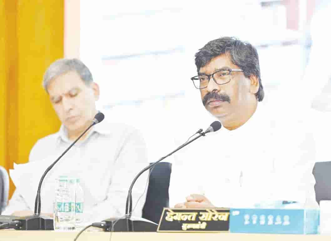 Hemant Soren directs officials to cover all farmers under KCC by August 14