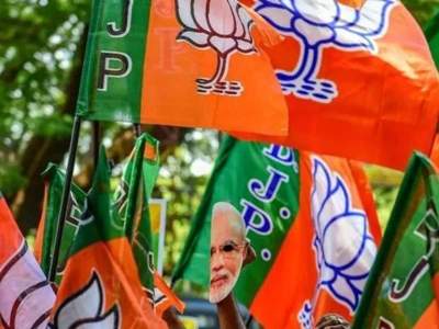 BJP set to retain UP albeit with a much reduced majority