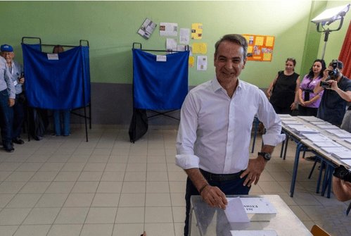 Greek conservatives win election, pledge more reforms