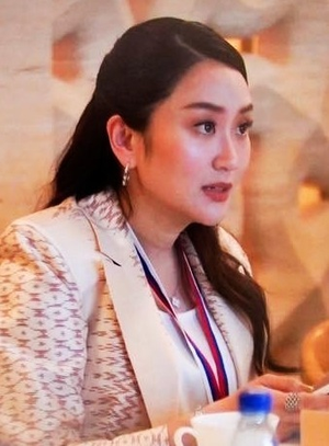 Thai King appoints Paetongtarn Shinawatra as new PM