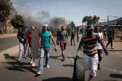 S.Africa: 72 killed in violence over jailing of ex-prez Zuma