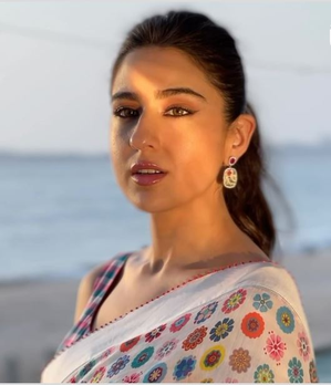 sara-ali-khan-have-developed-a-thick-skin-take-everything-with-a-hint-of-humour