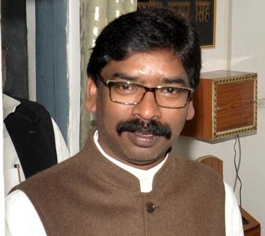 Hemant accuses Raghubar govt to trying to implement anti-tribal policies