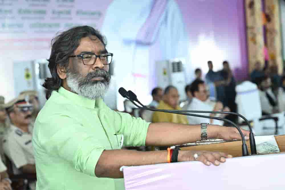 CM Soren pays tribute to martyrs of Dombari Burhu firing incident