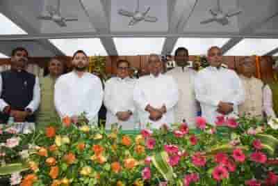 Nitish, Tejashwi in Ranchi to meet Hemant Soren for Oppn unity