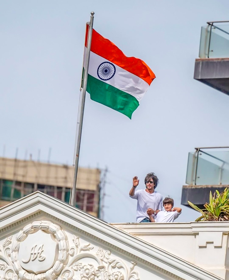 Shah Rukh Khan Shares Independence Day Moment with Son AbRam