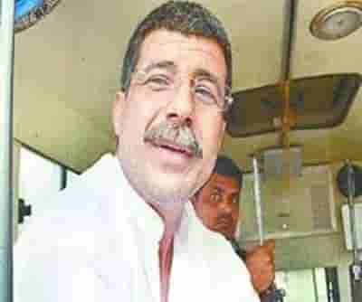 5 UP cops suspended for helping gangster escape