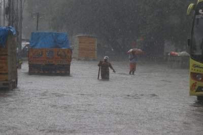 Heavy rainfall lashes Chennai, low-lying areas inundated
