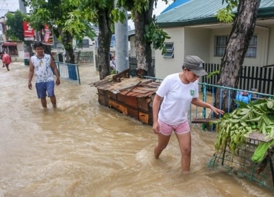 Floods in Philippines kill 32