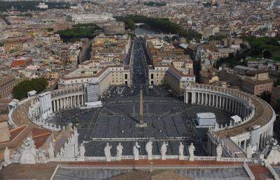 Mass testing at Vatican after priest tests COVID-19 positive