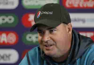We're alive and kicking, says Pakistan head coach