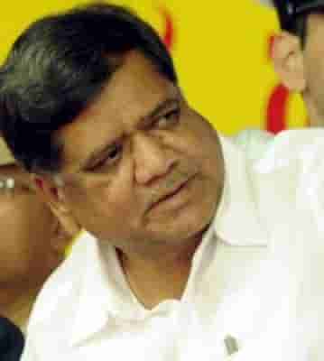 Congress to provide plum position to Jagadish Shettar