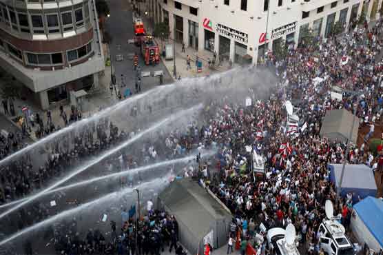 Farmers' protest turns violent; police use water canons, tear gas
