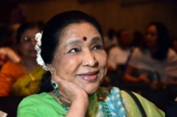 Asha Bhosle makes comeback in Bengali Durga Puja song circuit after 23 years