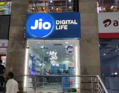 Jio Financial Services valued at $ 21 billion ahead of Adani Ports, Tata Steel