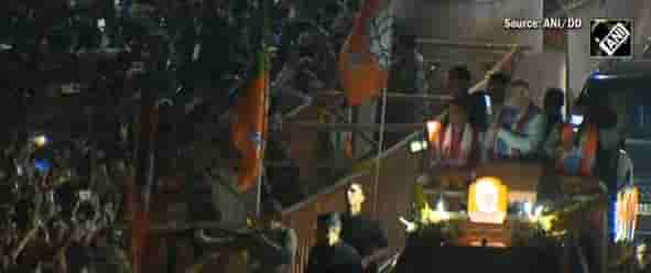 Large crowd greets PM Modi during roadshow