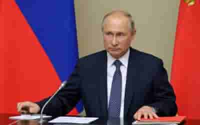 Russia has cluster munitions, may retaliate if Ukraine uses them: Putin