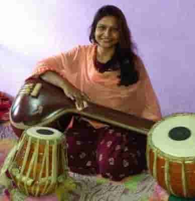 I look after ma, still everyone blames me: Ranu Mondal's daughter