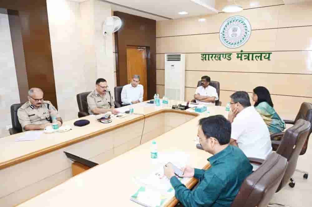 Chief Minister held a high level meeting with senior officials regarding maintenance of law and order during Durga Puja and other upcoming festivals