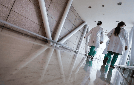 Night Shifts May Increase Asthma Risk in Women: Study