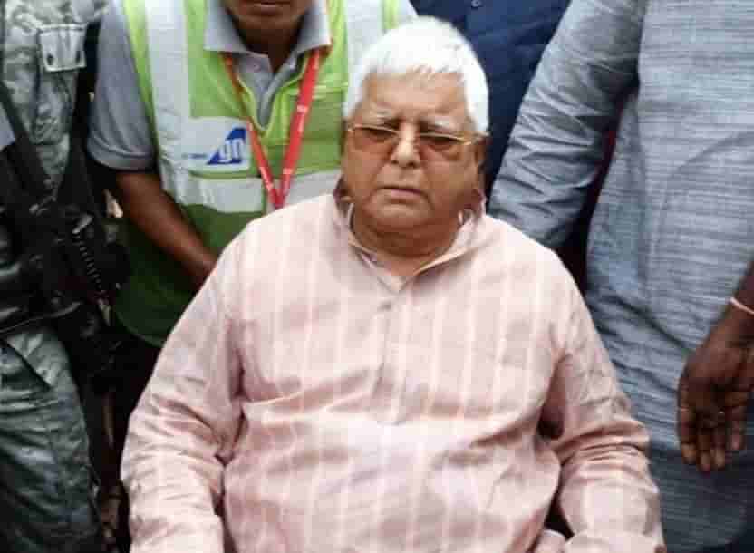 Leaders of Bihar RJD meet Lalu in RIMS
