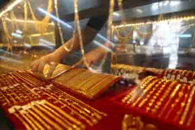 Gold prices rise to 3-month high on back of safe-haven demand