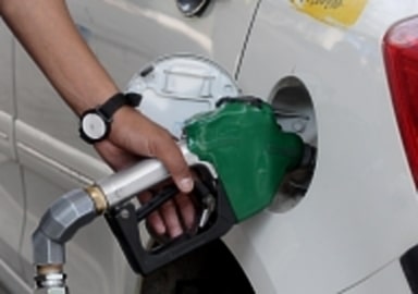 Petrol, diesel prices continue to fall as global crude rates ease