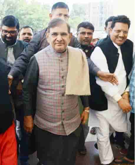 Sharad Yadav meets Lalu in RIMS