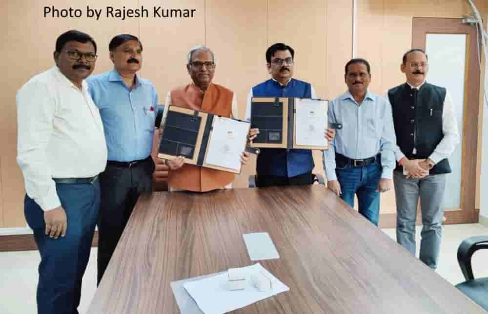 MOU signed between Amity University and Rajendra Institute of Medical Sciences 