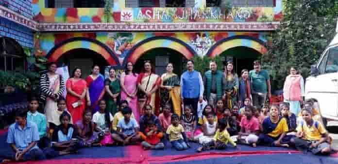 NTPC Swayamsiddha Ladies Club distributes essential food items at Children Shelter Home