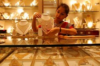 Gold Gains Over Rs 700 This Week, Silver Surges Past Rs 1.12 Lakh Mark